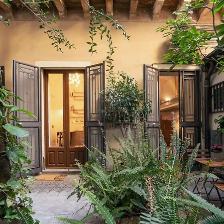 Elegant Design In Historical Center *