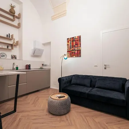 Apartman Elegant Design In Historical Center *